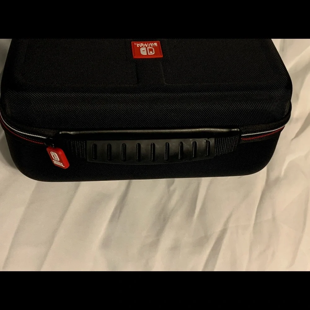 Nintendo Switch Game Traveler Deluxe System Case black